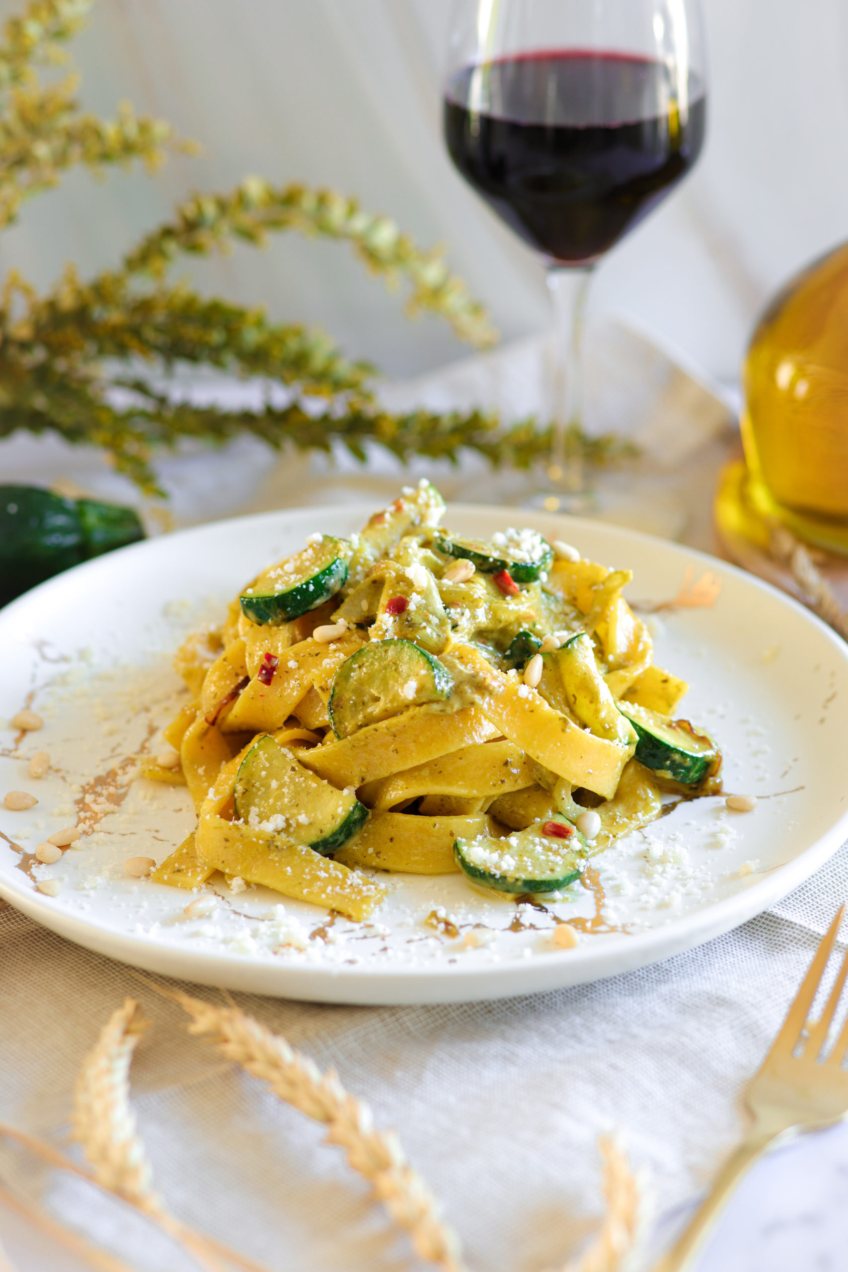 pâtes fettuccine au pesto et courgettes