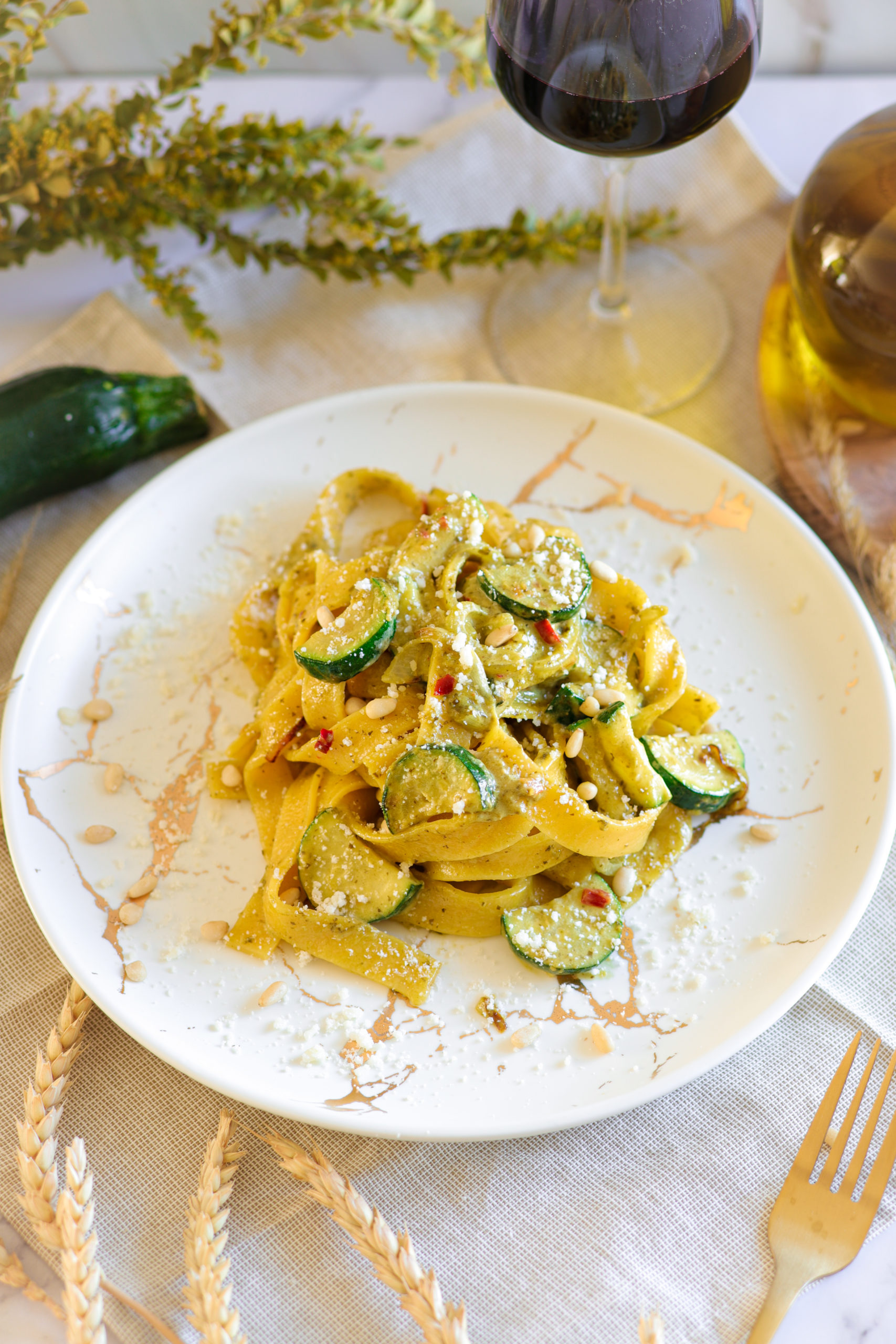 pâtes fettuccine au pesto et courgettes
