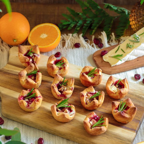 Feuilletés brie confiture de cerises griottes